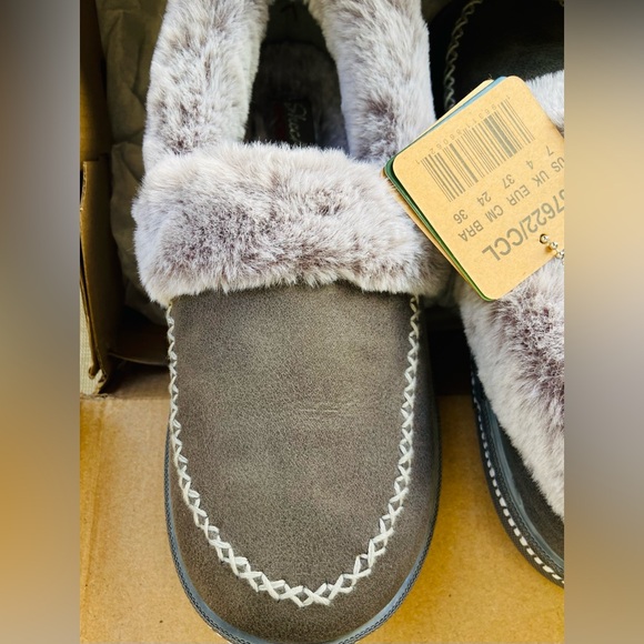 NWT🦊Fur Sweet Soft & Warm Slippers Women Sz-7(6.5) Inside or Out, So Comfortable - Picture 16 of 16